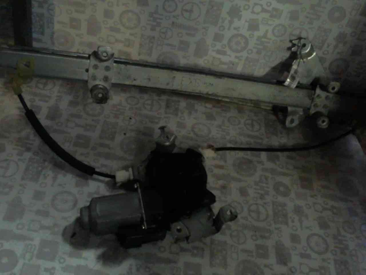 Стеклоподъемник передний правый NISSAN Note E11 2005-2014